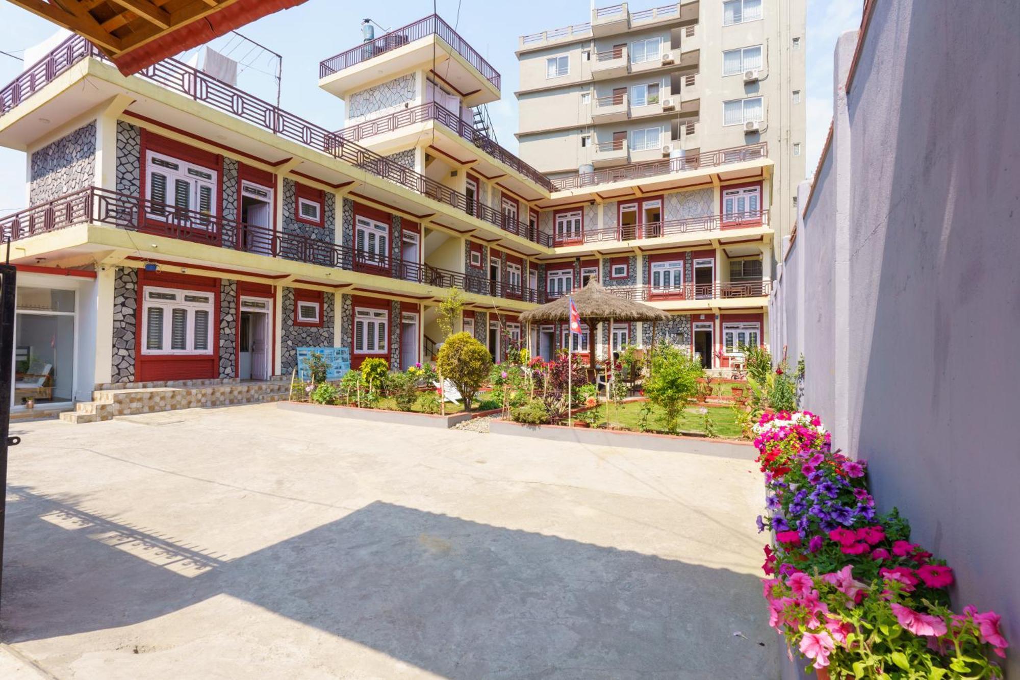 Hotel Angel Pokhara Ngoại thất bức ảnh