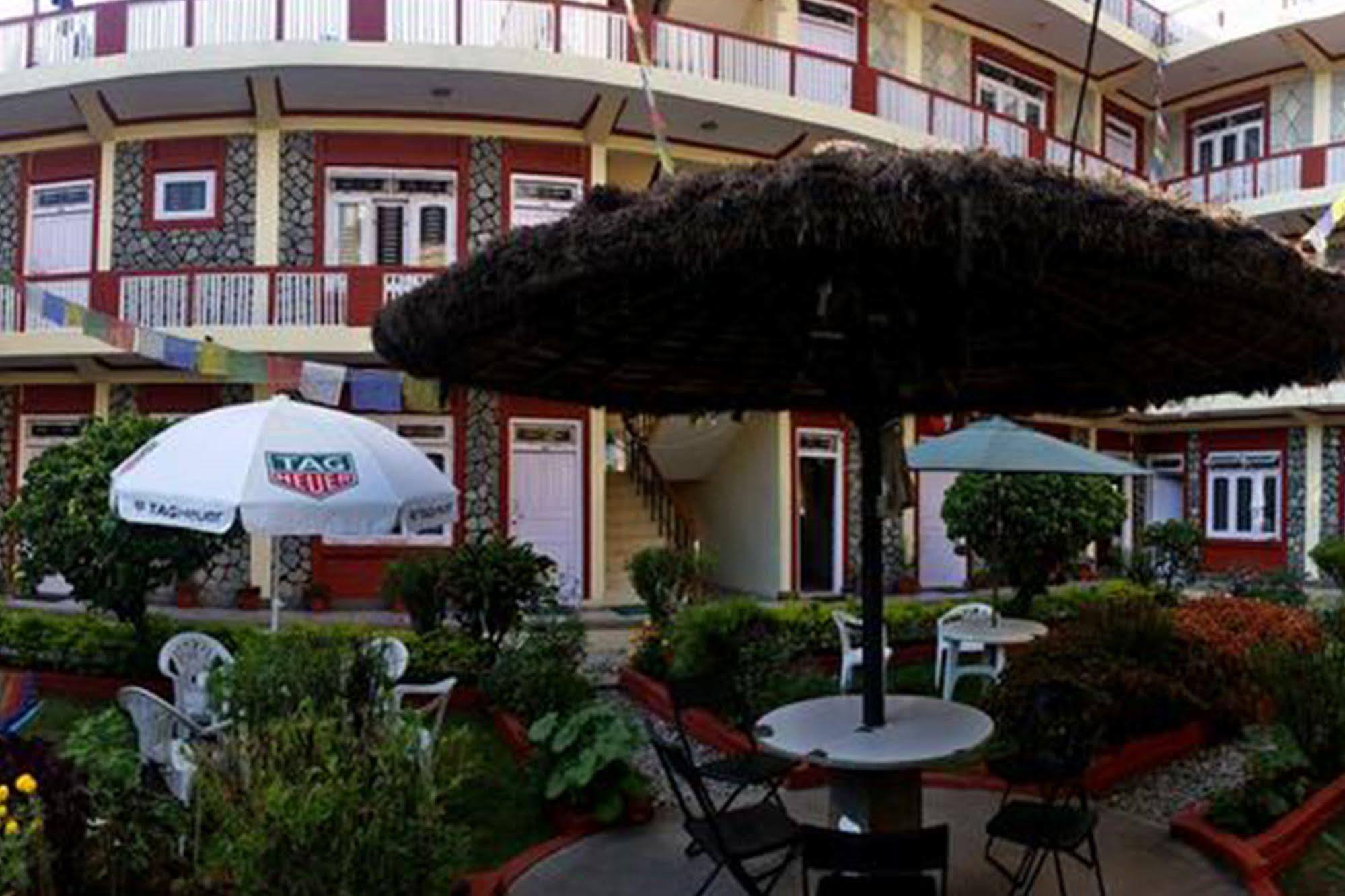 Hotel Angel Pokhara Ngoại thất bức ảnh